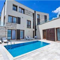 5 bedroom villa with two pools near Tivat, sleeps 10
